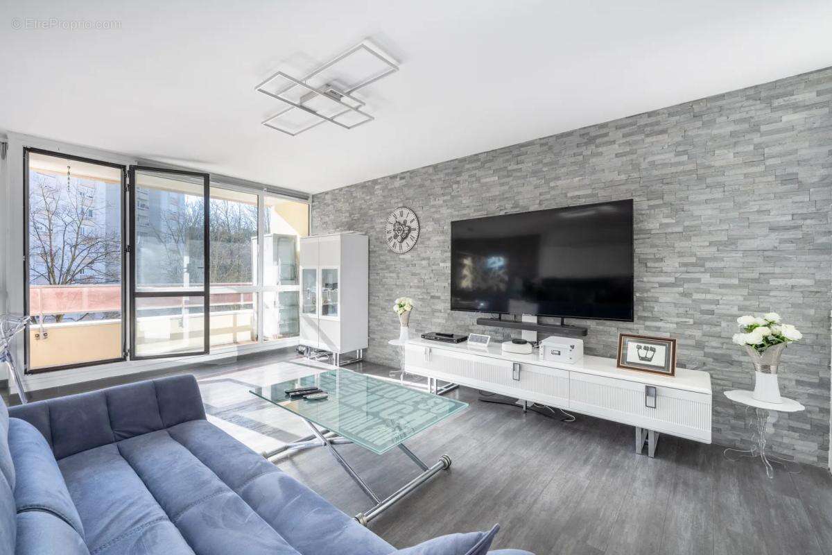 Appartement à LE RAINCY