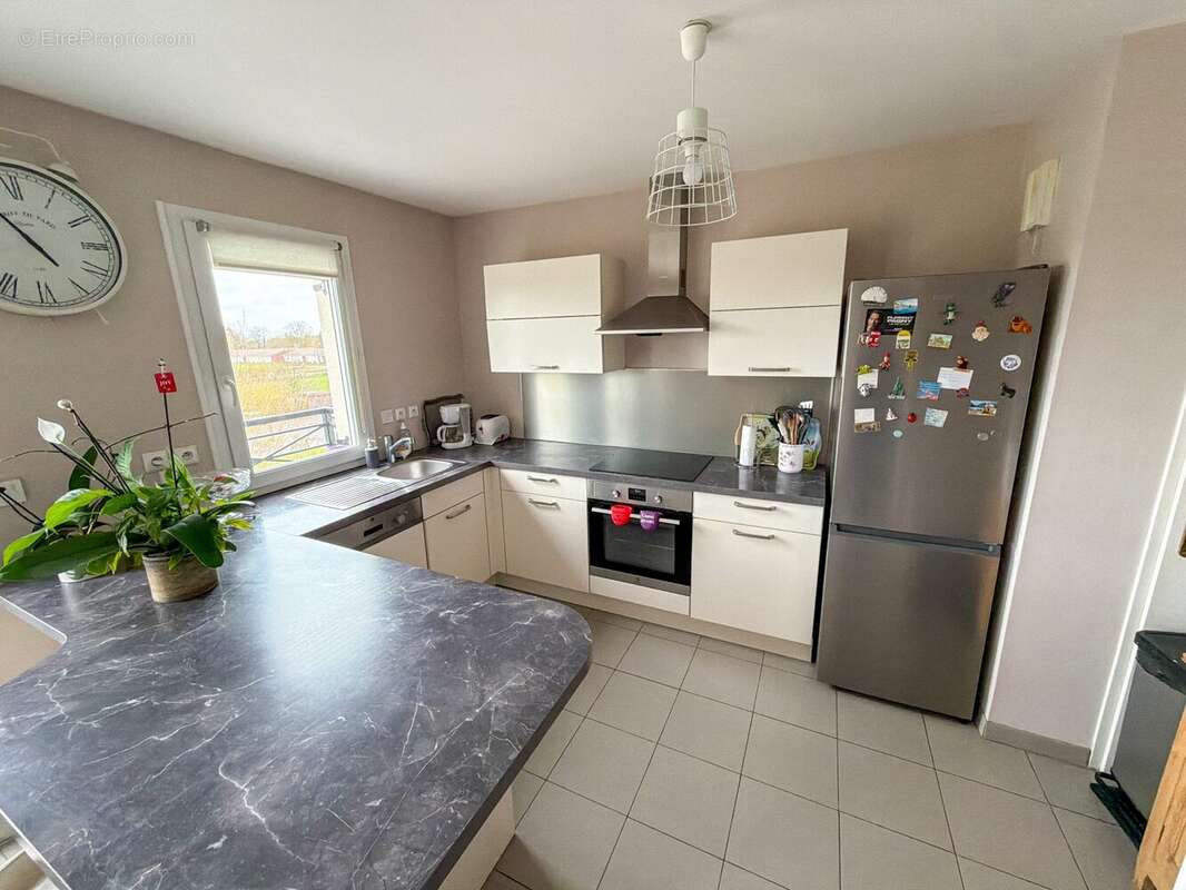 Appartement à LEERS