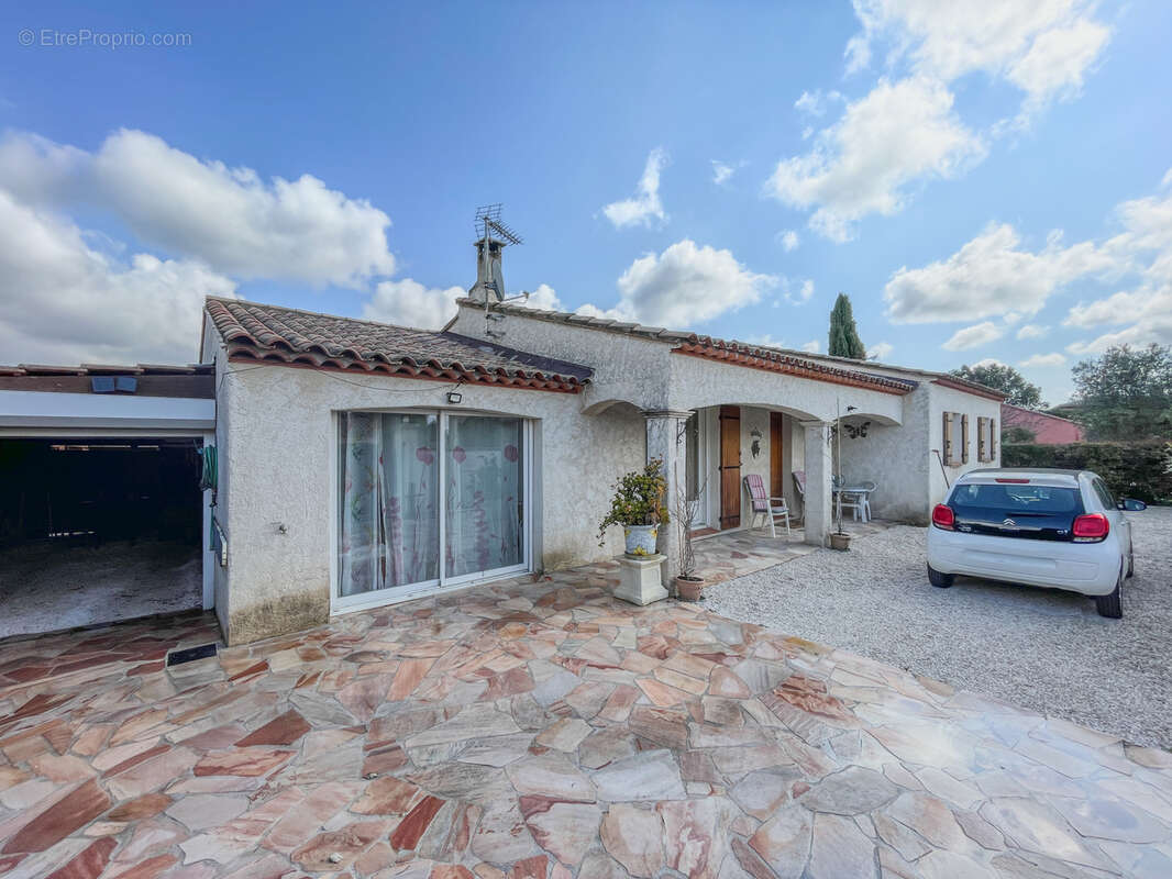 Autre à ROQUEBRUNE-SUR-ARGENS