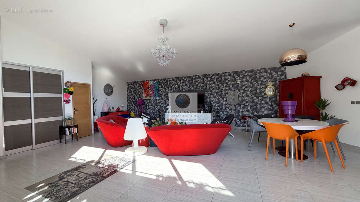 Maison à SAINT-PERAY