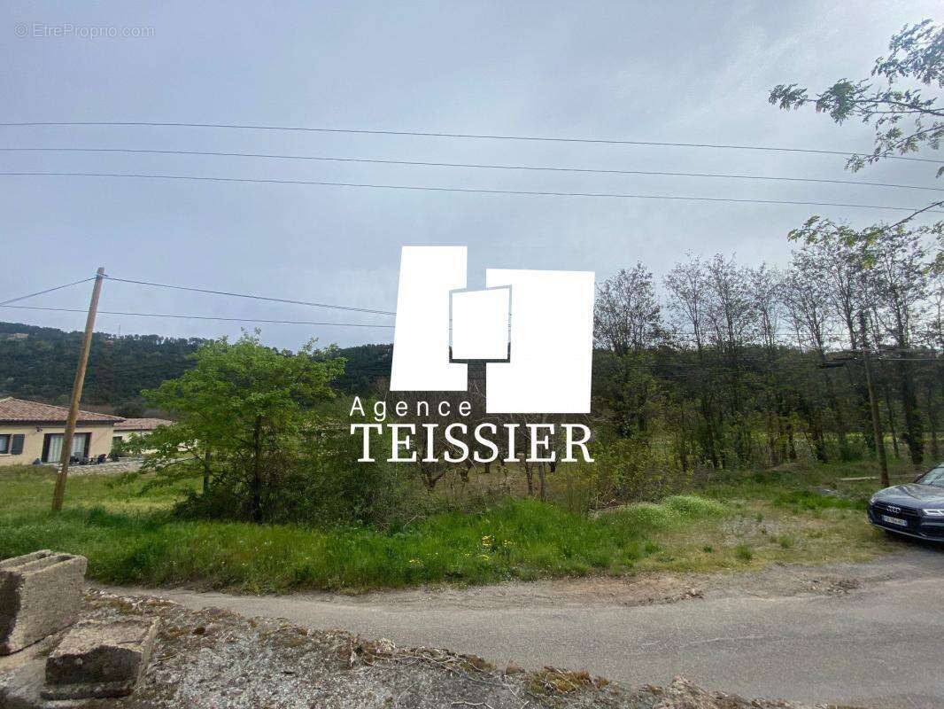 Terrain à CHAMBONAS