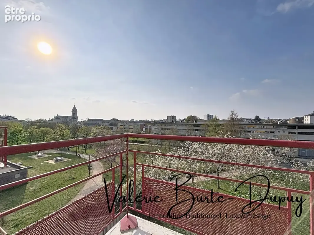 Orléans Saint-Marceau Lycée St Charles Appartement à vendre T2 45m2 avec Terrasse plein vue dégagée et parking extérieur - photo 7
