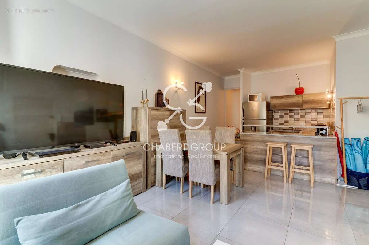 Villefranche-sur-mer – appartement – 3 pièces – 57 m² – meublé – vieille-ville – proche mer - ideal location saisonniere - photo 2