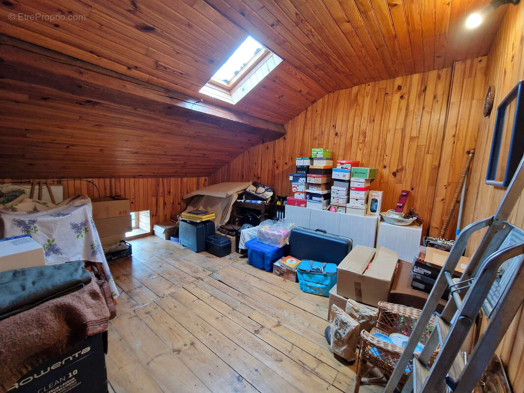 Maison à PAULHAGUET