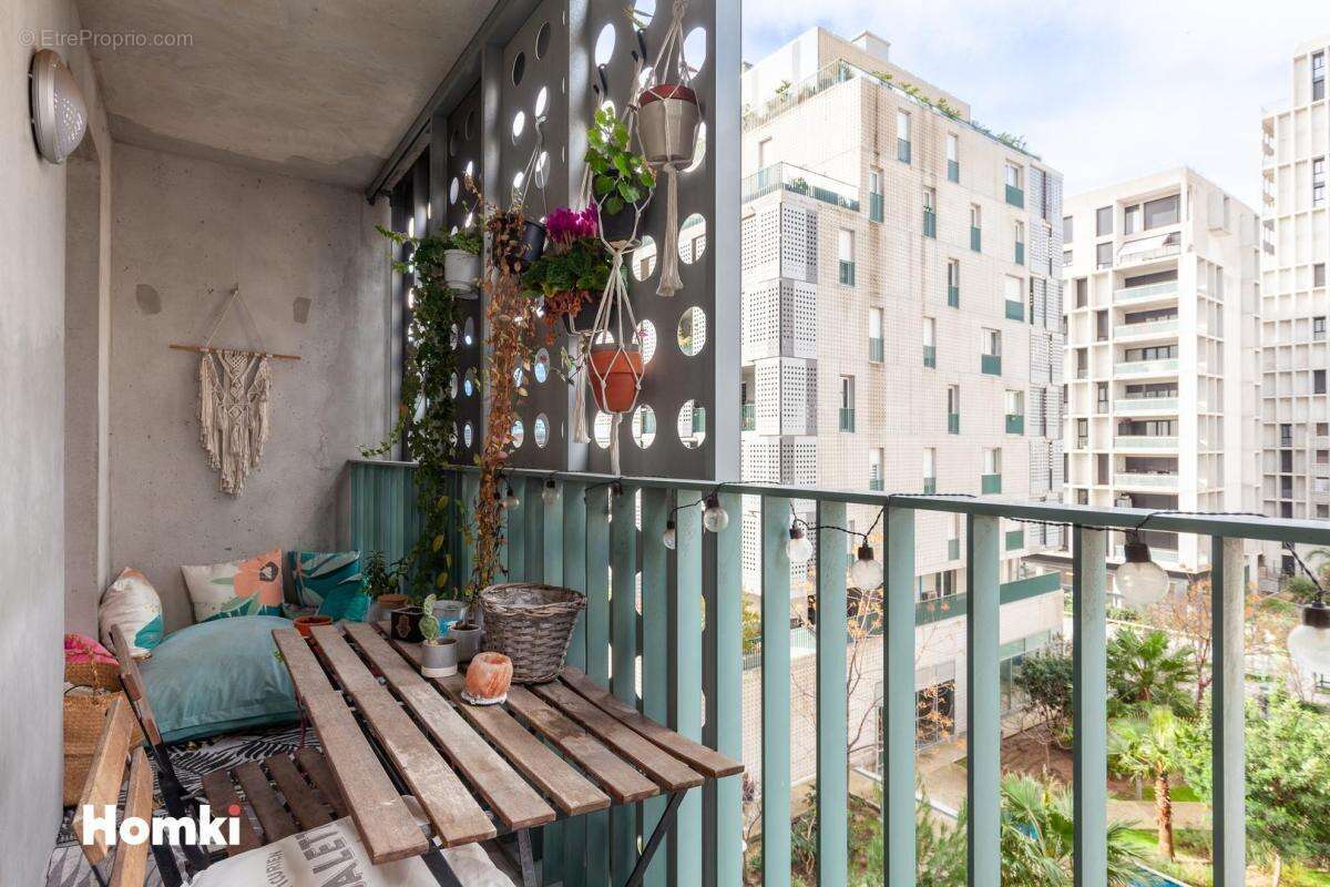 Appartement à MARSEILLE-2E