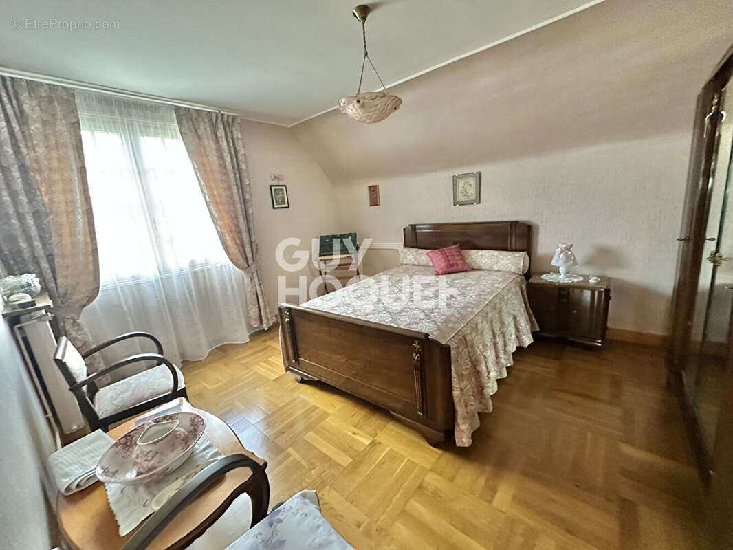 Maison à SAINT-MARTIN-DE-BOSCHERVILLE