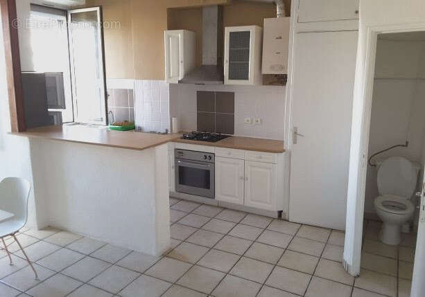 Appartement à MARSEILLE-3E