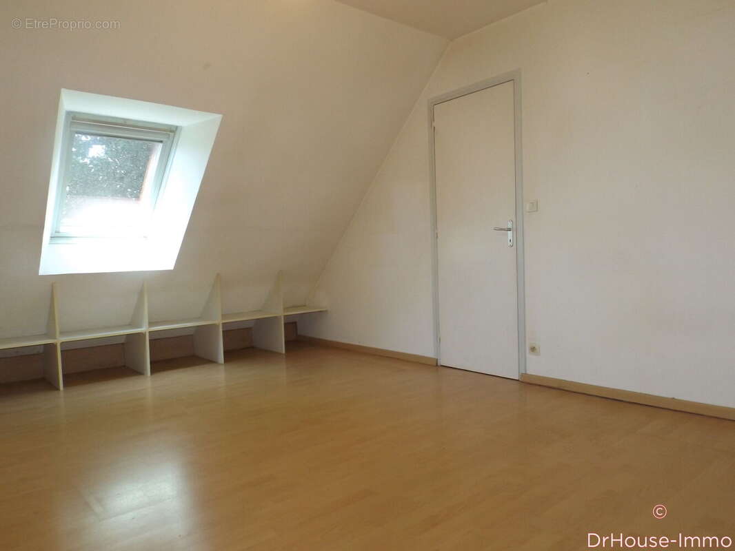 Maison à PLOUGOUMELEN