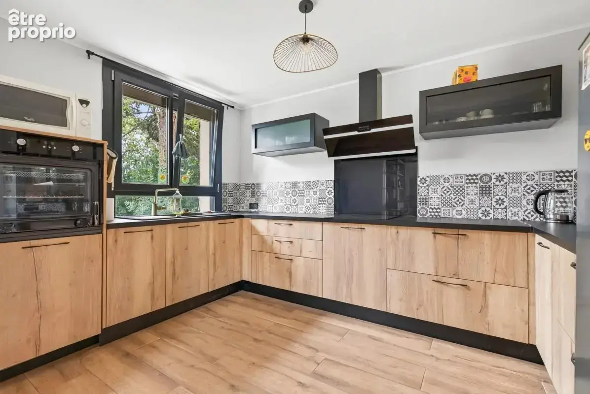 Maison de 6 pièces de 153 m² à Carpentras - photo 6