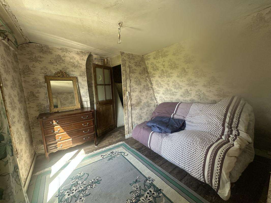 Maison 74 m² à Saint-Pierre-De-Cormeilles  - photo 12