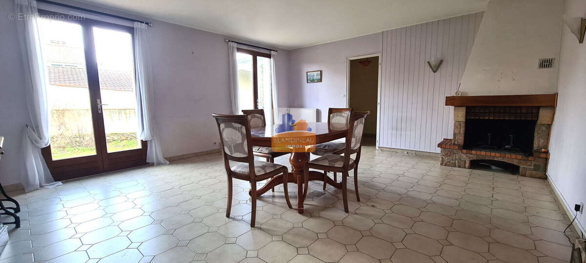 Maison à SAINTE-PAZANNE