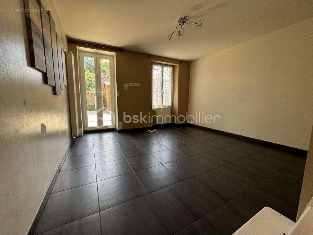 Maison à SAINT-GERMAIN-LES-CORBEIL