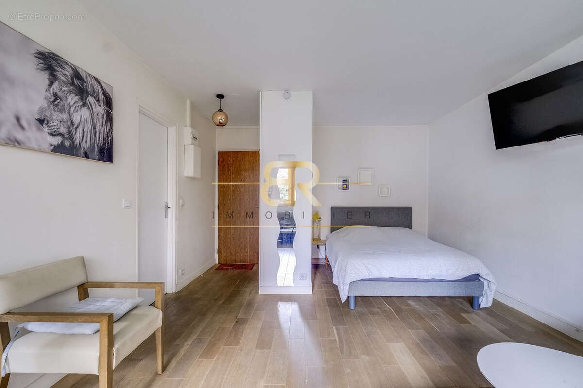 Appartement à PARIS-19E