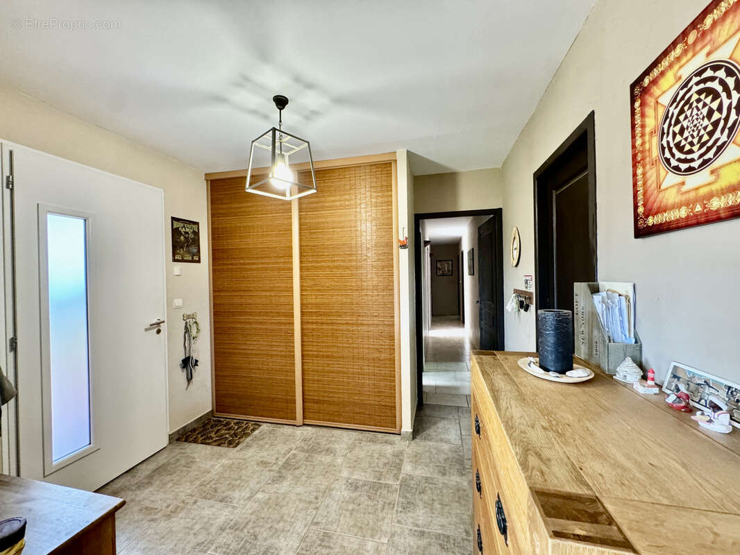 Maison avec vue à 10 min d'Uzès de 151 m2 sur 1252 m2 sans vis à vis, arboré piscinable et au calme - photo 12