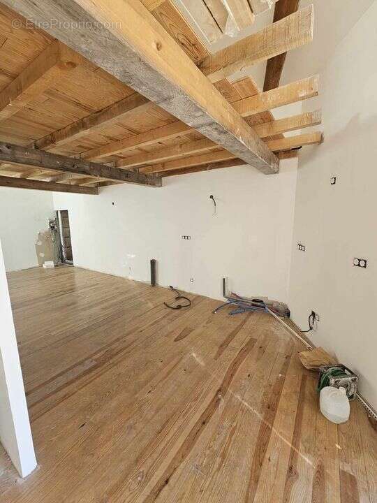 Appartement à TREBES