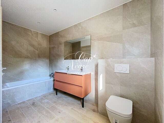 Maison à PLAN-DE-LA-TOUR