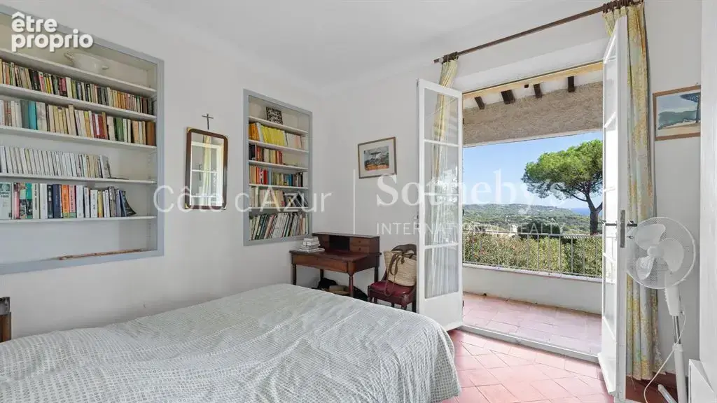Ramatuelle, propriété à rénover avec vue mer panoramique dans le secteur des Marres - photo 18