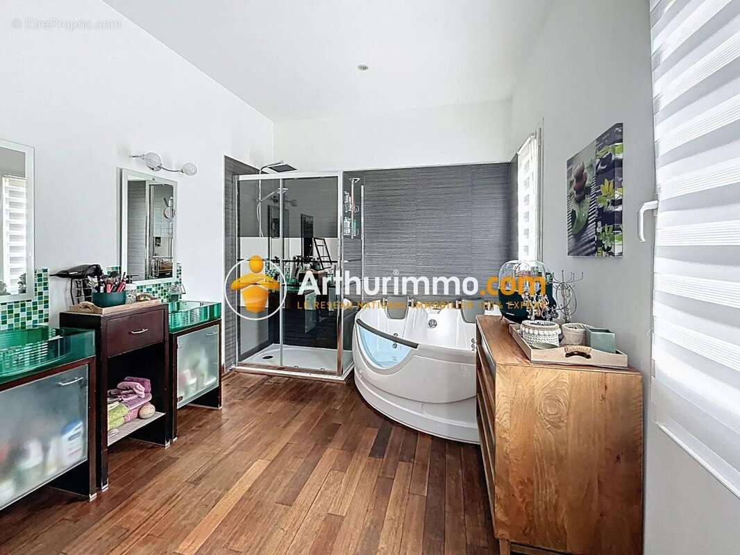 Maison à SAINT-SAVIN