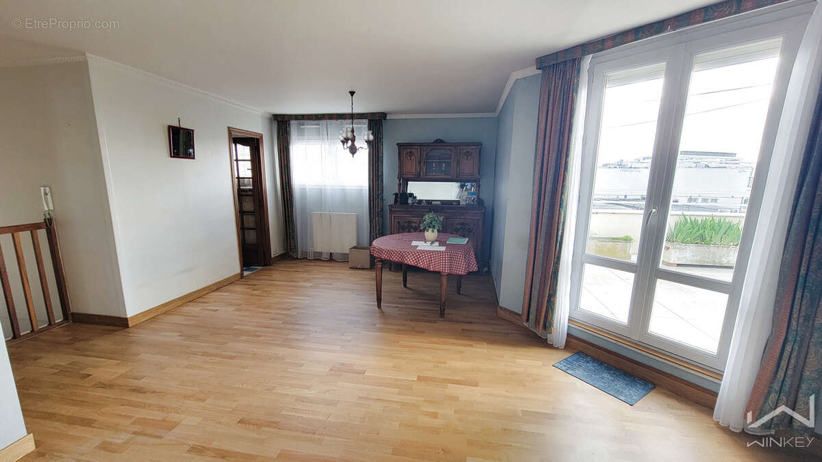 Appartement à IVRY-SUR-SEINE