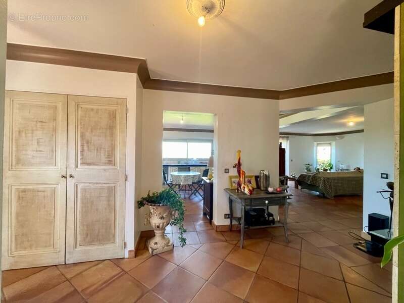 Maison à ROUSSILLON