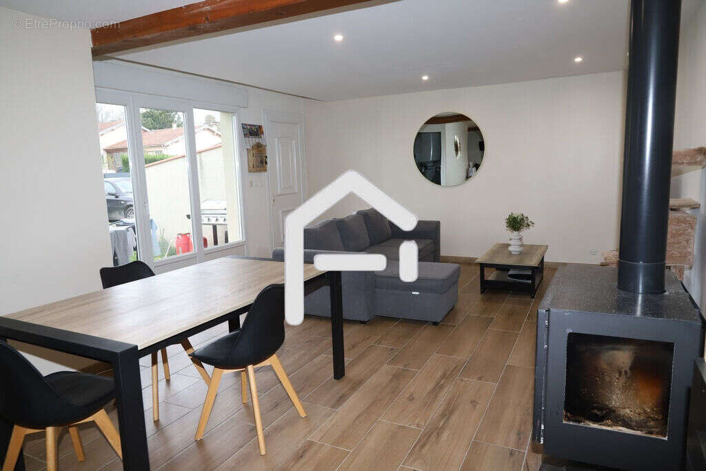 Maison à SAINT-QUIRC