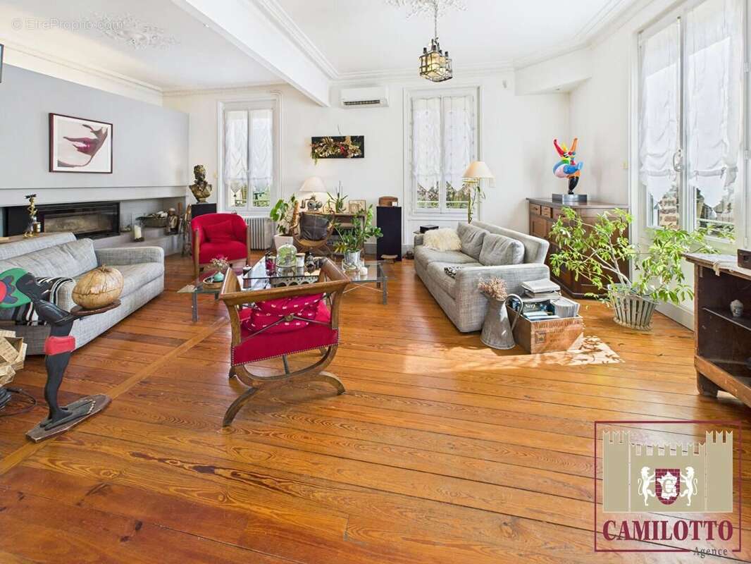 Maison à NOGENT-LE-ROI