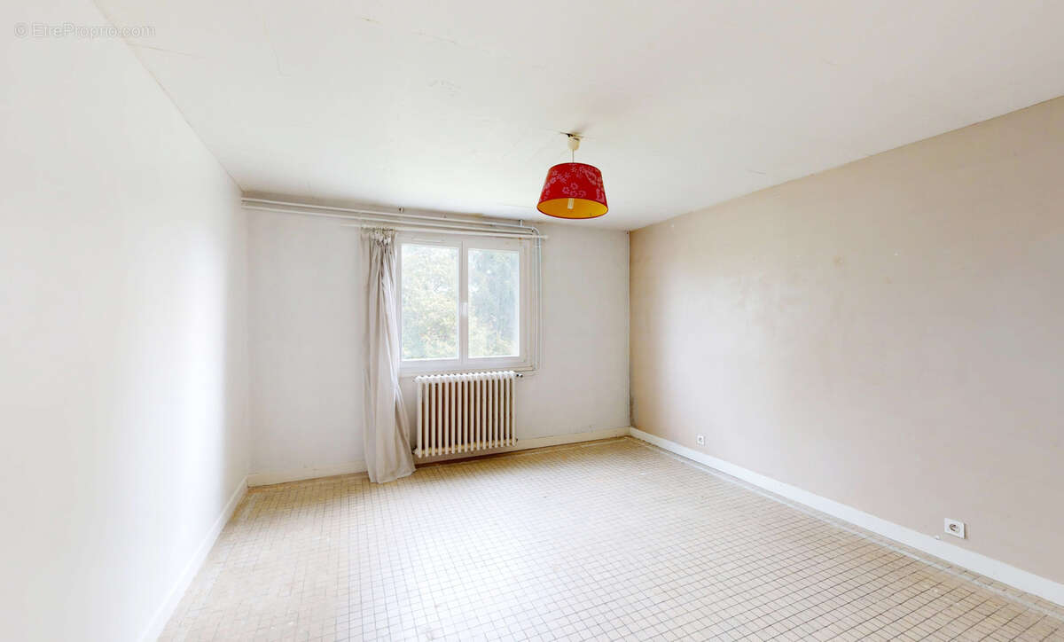 Maison à SAINT-PIERRE-D'IRUBE