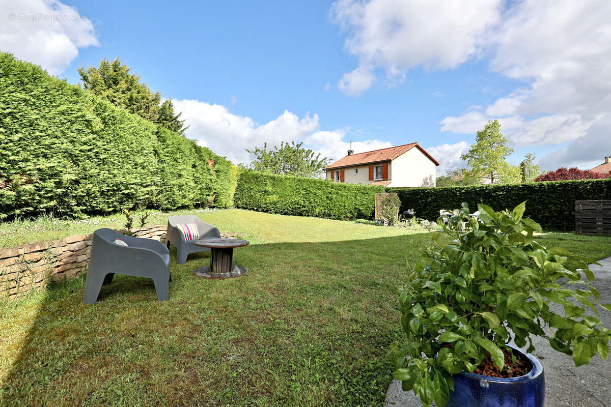 Maison à MARCY-L&#039;ETOILE