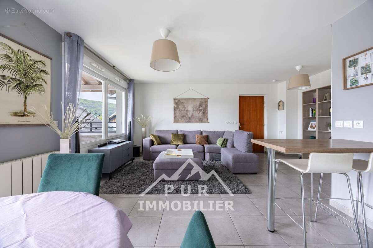 Appartement à VETRAZ-MONTHOUX