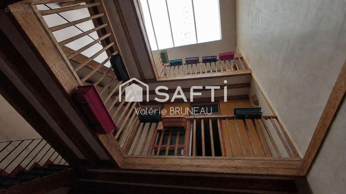 Maison 232 m² à Realmont  - photo 5