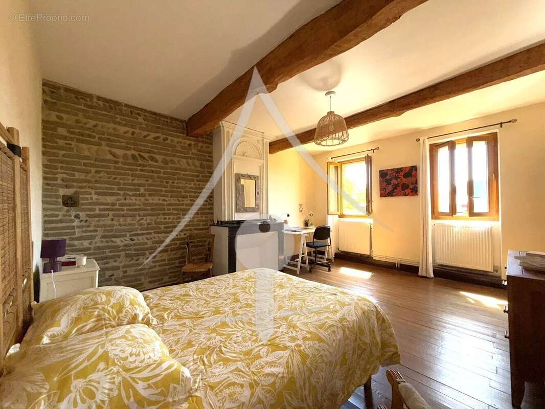 Maison à LE FAUGA