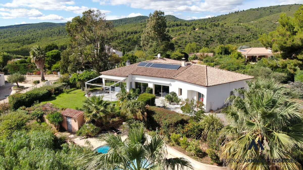 Maison à LA CADIERE-D'AZUR