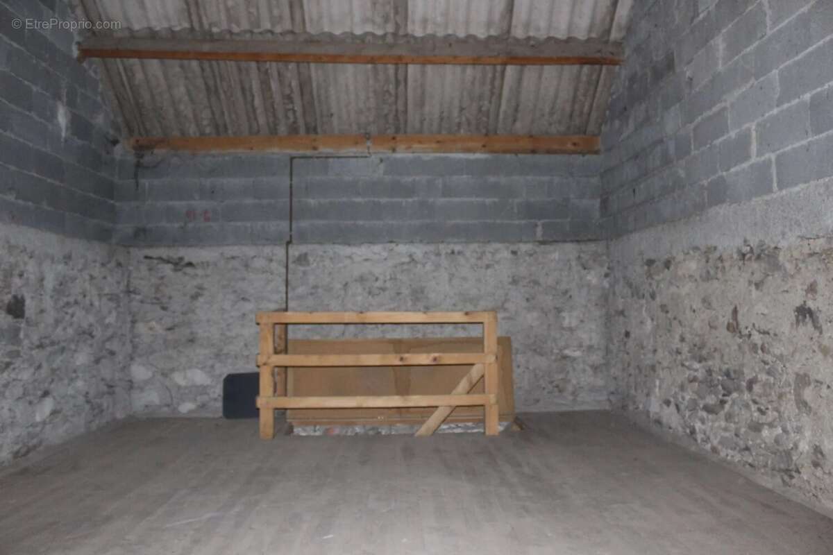 Maison 4 pièces et Dépendance aménageable  /  MARIGNAC - photo 15