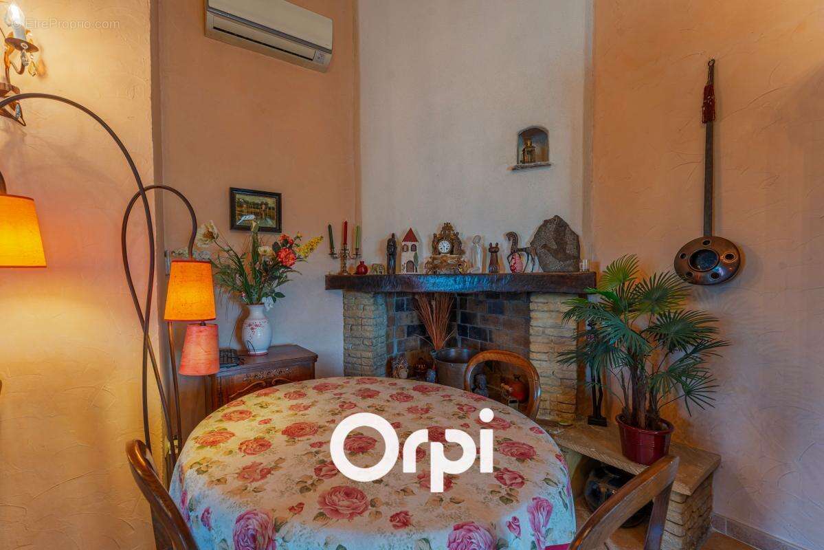 Maison à SAINT-JUST