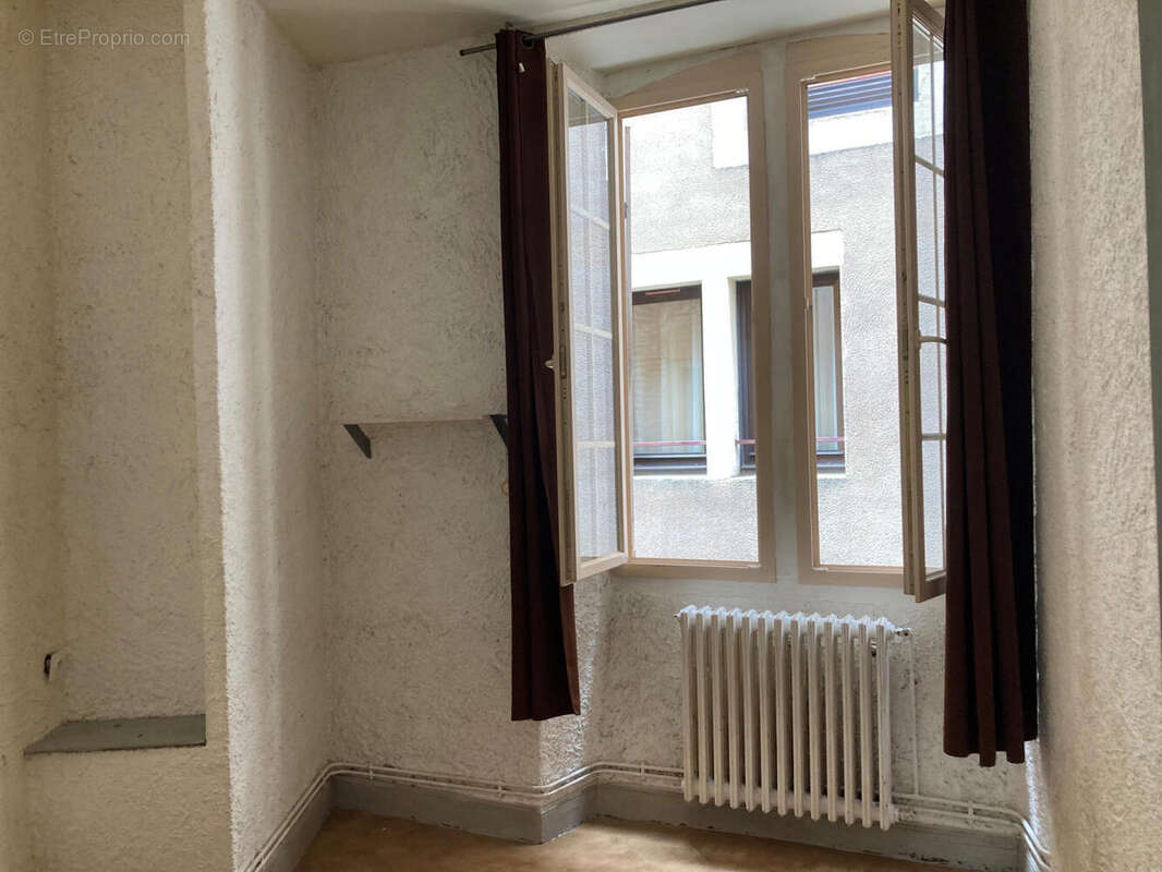ch 2 - Appartement à CAHORS