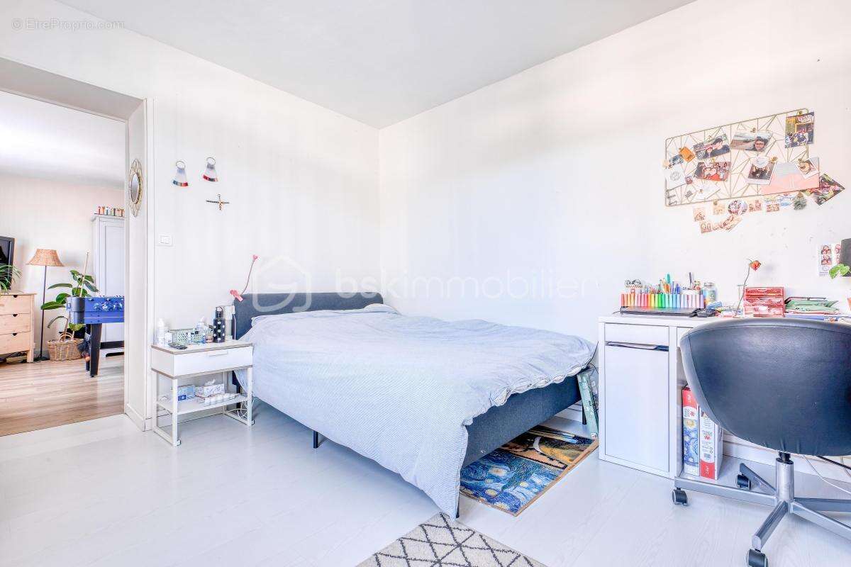Ensemble immobilier : Maison, appartement et grange - photo 11