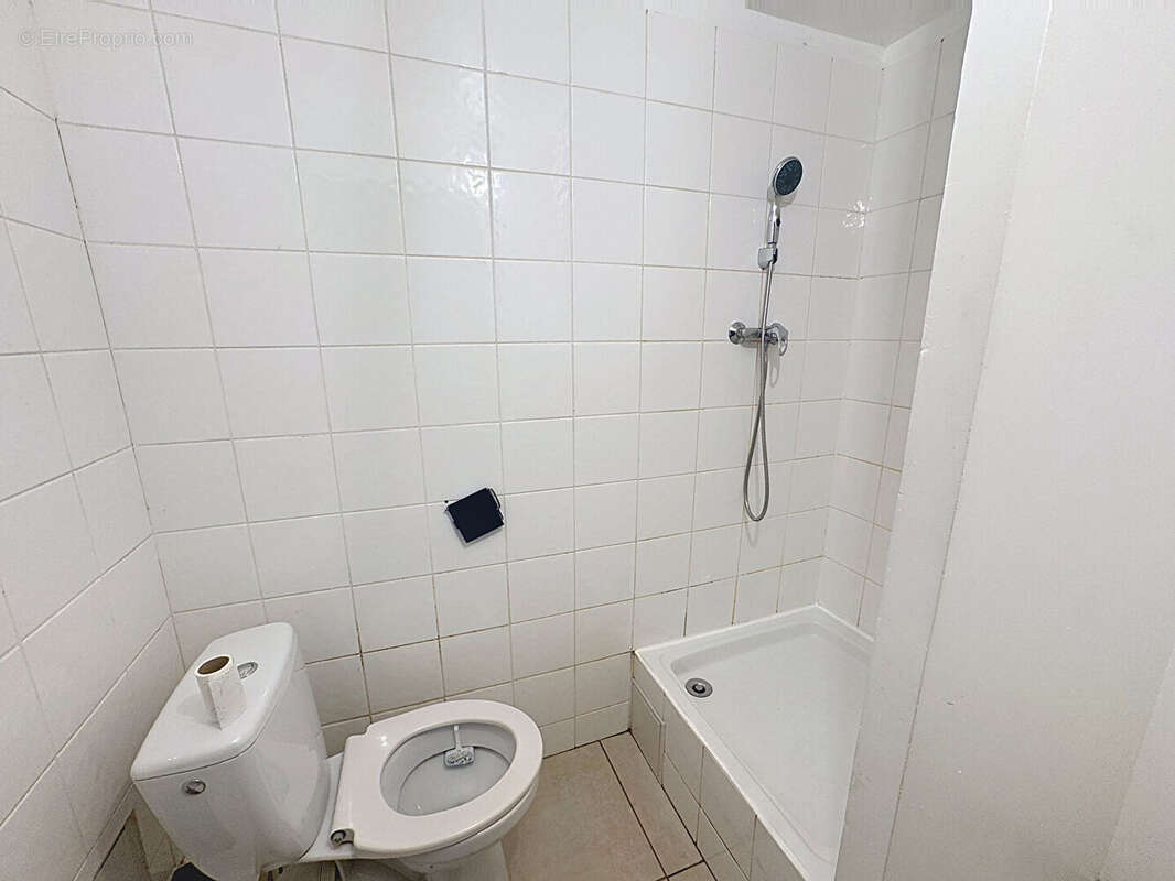 Appartement à SAINT-JEAN-DE-BOURNAY