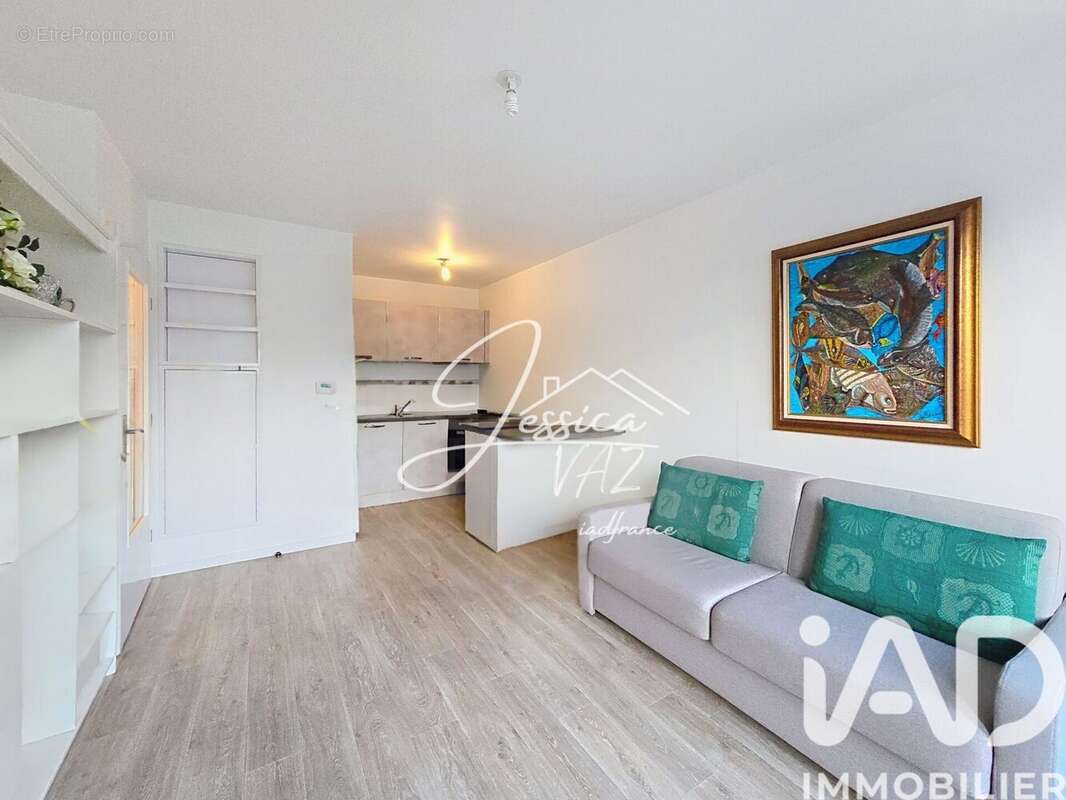 Photo 2 - Appartement à LE PLESSIS-BELLEVILLE