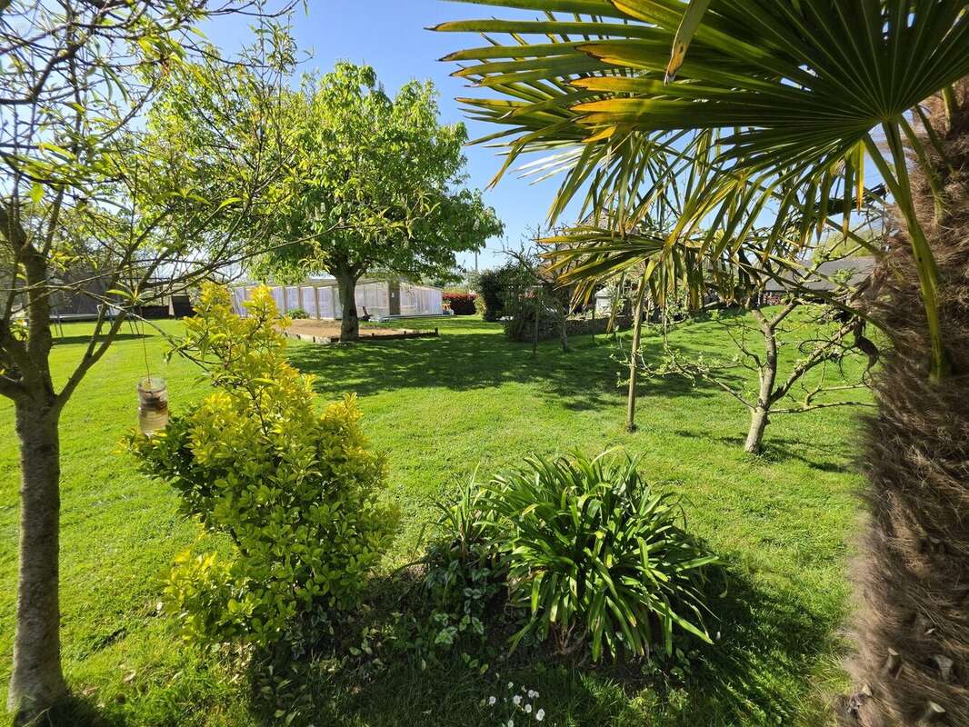 Maison à HENANBIHEN