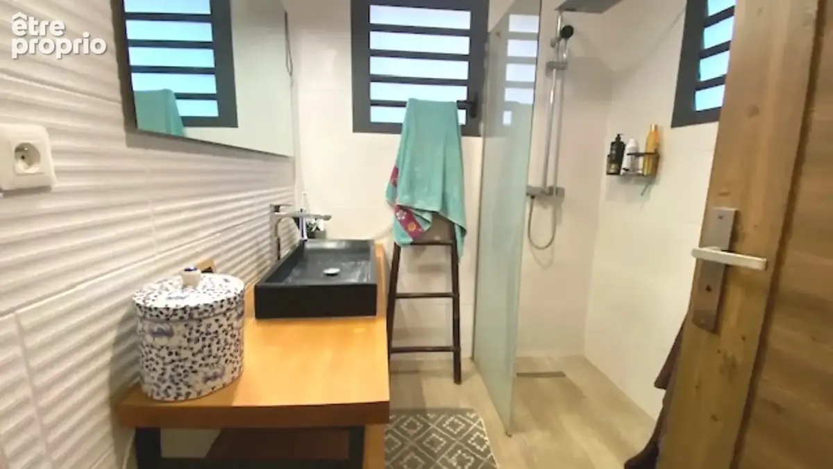 Maison 5 pièces 115 m2 Trois Bassins Littoral - photo 6