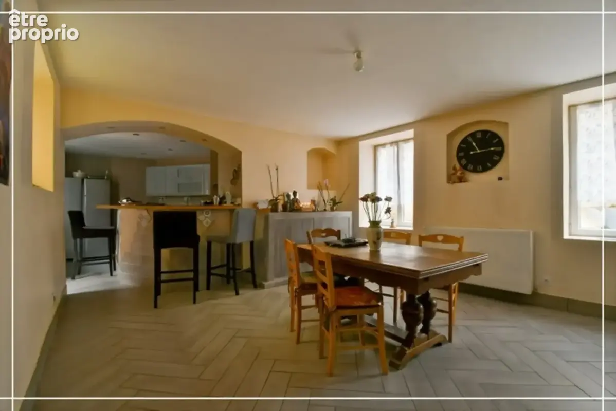 Maison à vendre 6 pièces + terrain + grange + appartement CHATEAUMEILLANT (18) - photo 1