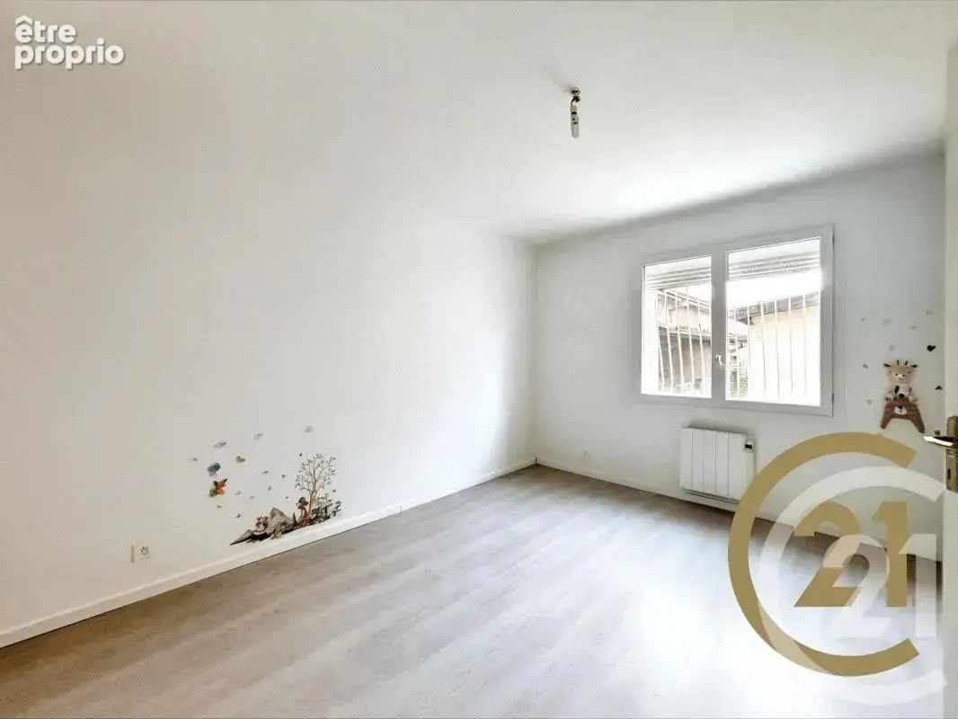 Appartement 5 pièces 90 m² à vendre à Echalas (69700) - photo 5