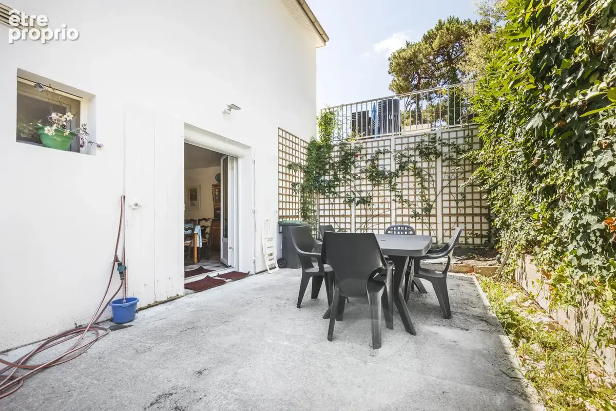 Maison avec deux logements indépendants - plage et centre à pied - photo 13