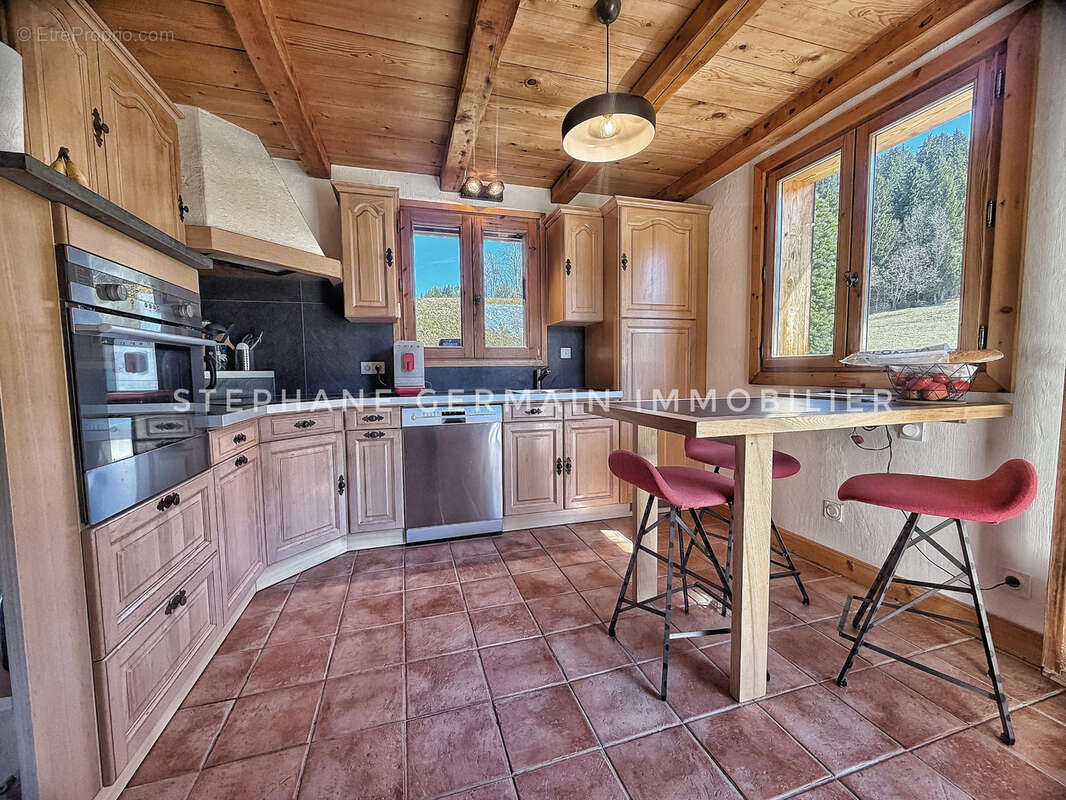 Maison à DEMI-QUARTIER