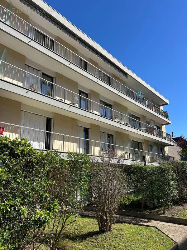 Appartement à LIVRY-GARGAN
