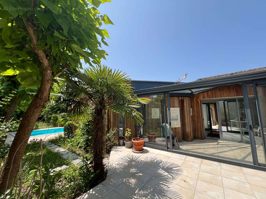 Maison à SAINT-MEDARD-EN-JALLES