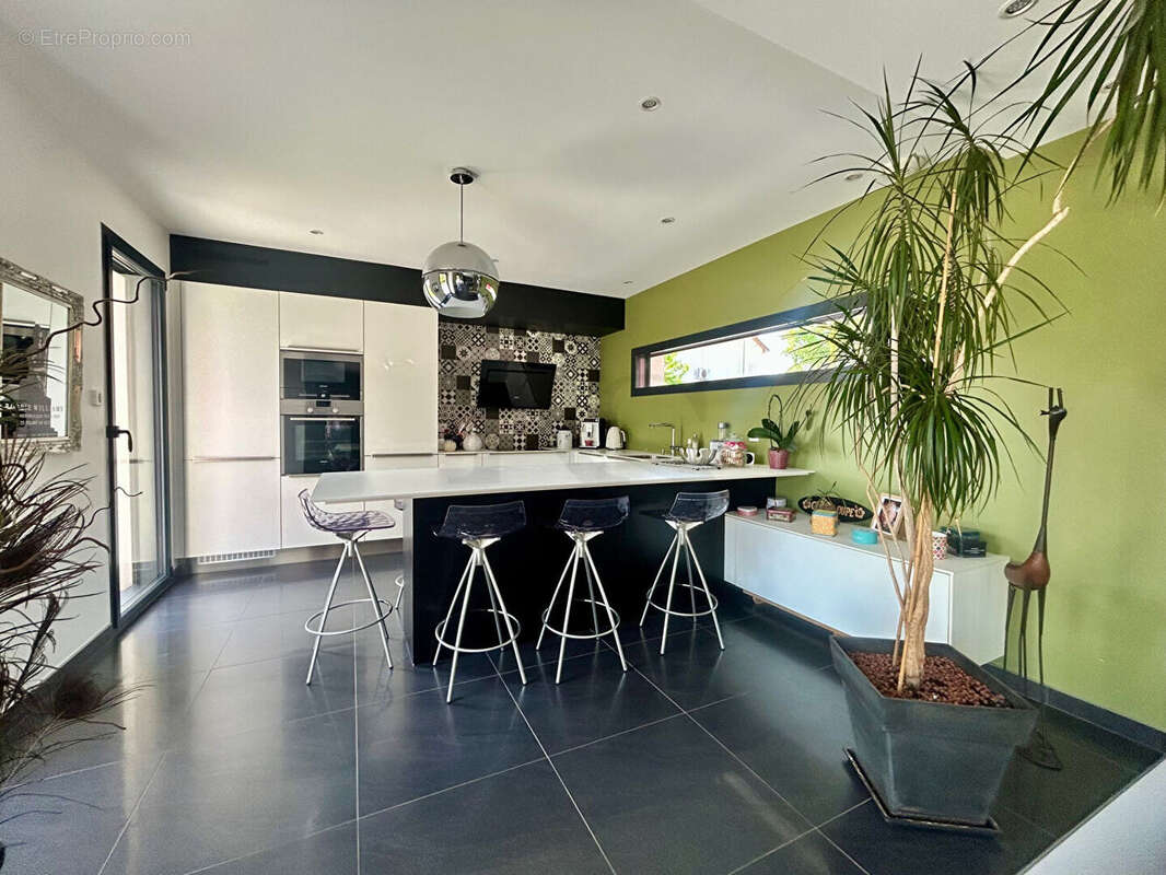 Maison à SAINT-GEORGES-DES-GROSEILLERS