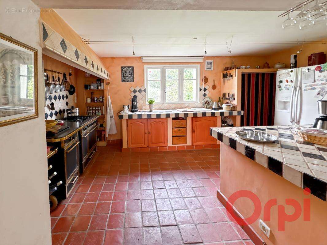 Maison à NEUILLY-EN-DUN