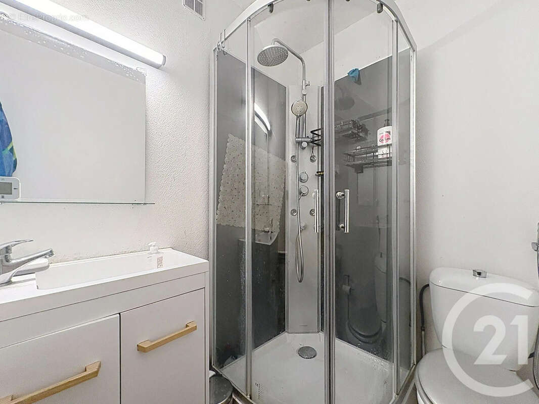 Appartement 96 m² à Nandy  - photo 10
