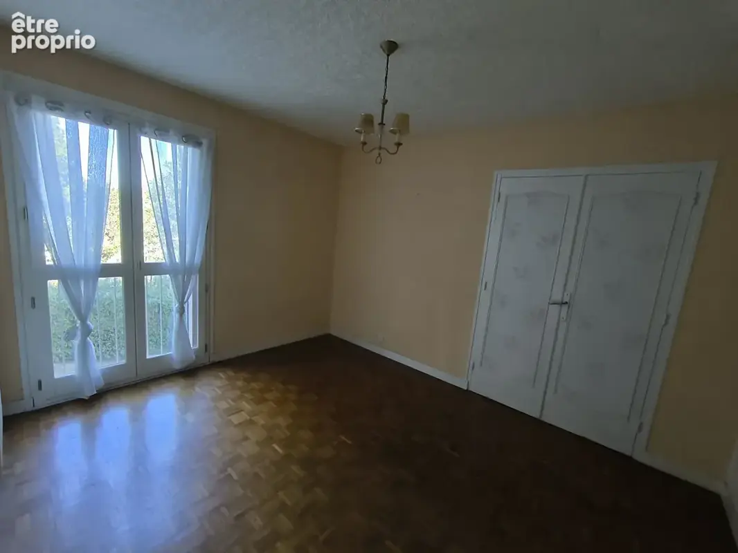 Appartement  Saint-Genest Lerpt 4 pièce(s) 77.69 m2 - photo 6